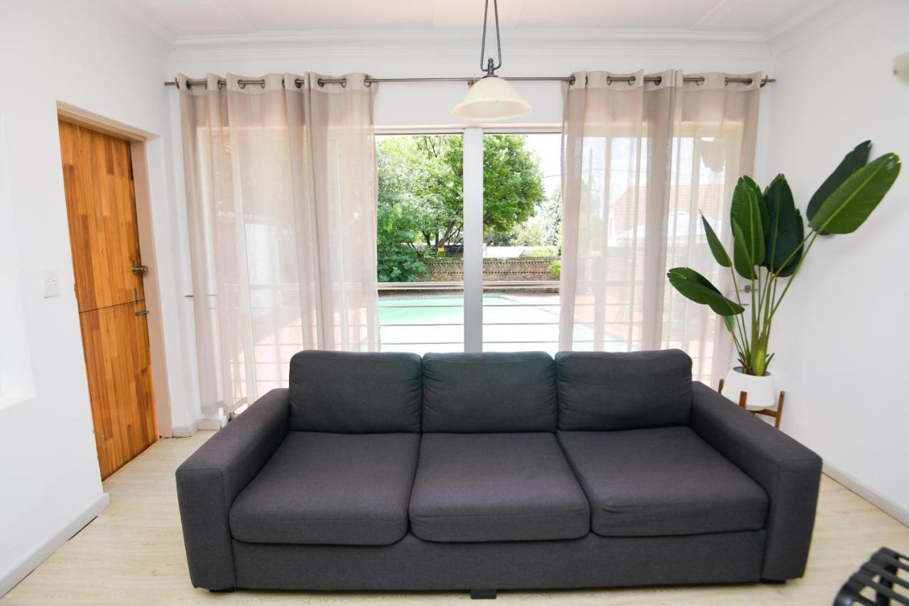Spacious Menlyn Maine Villa Pretoria Exterior photo