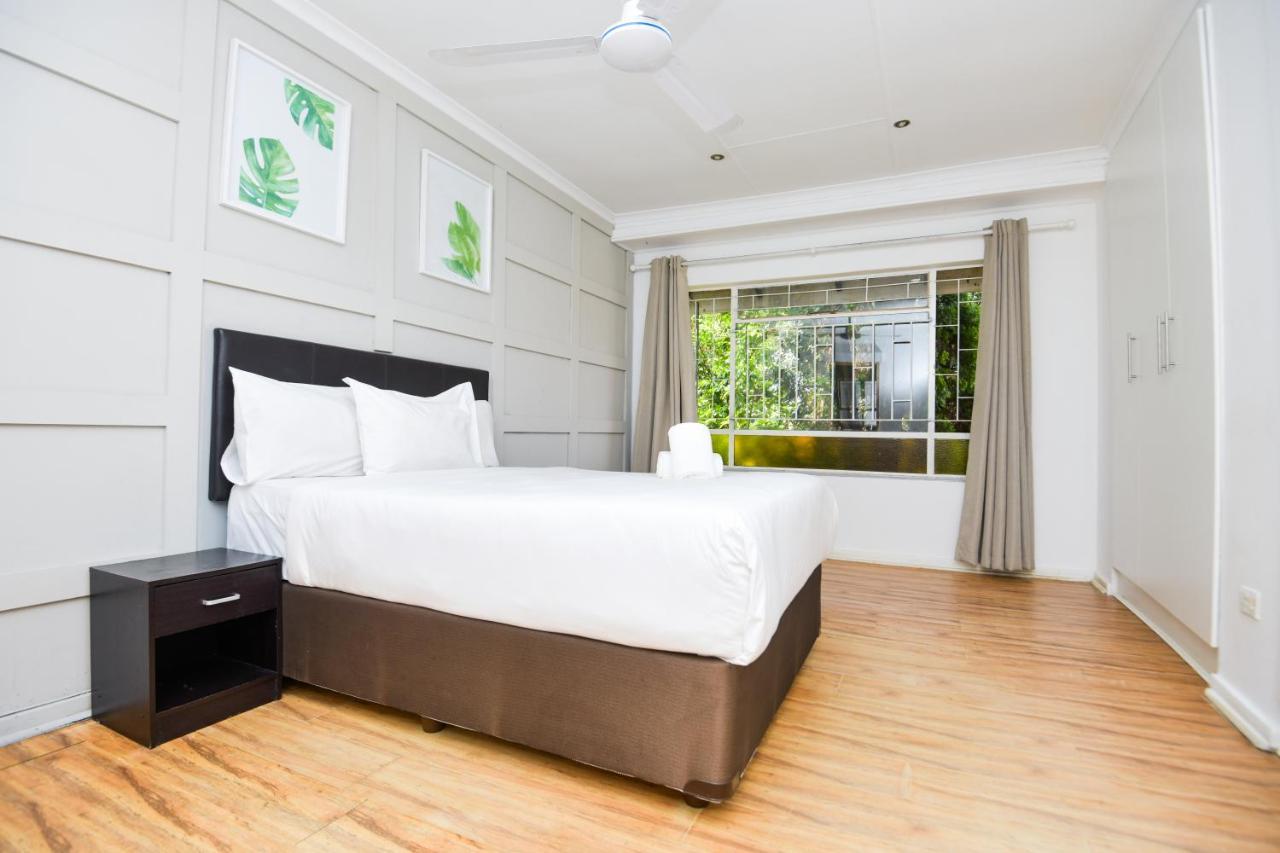 Spacious Menlyn Maine Villa Pretoria Exterior photo