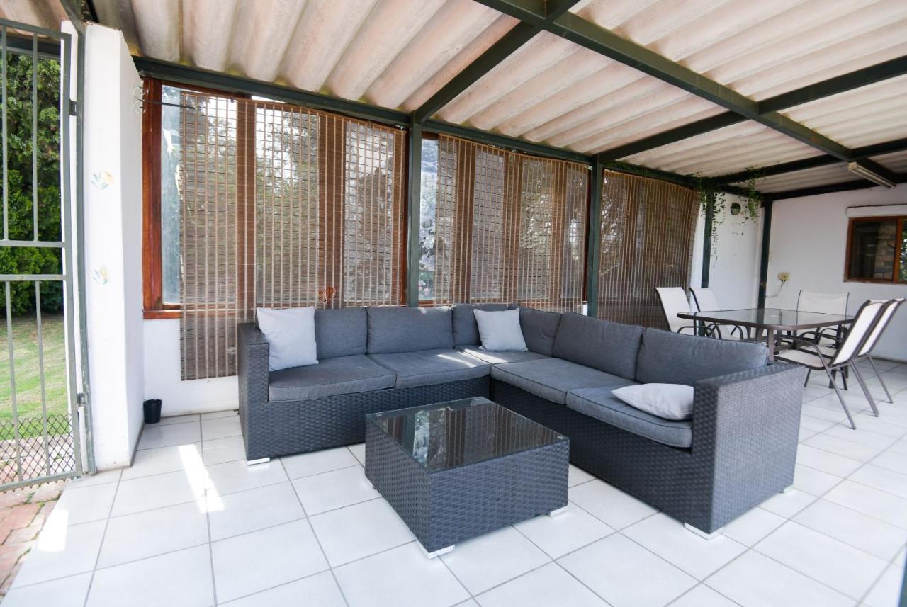 Spacious Menlyn Maine Villa Pretoria Exterior photo
